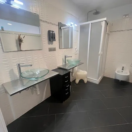 Maison Art Sur La * Andora