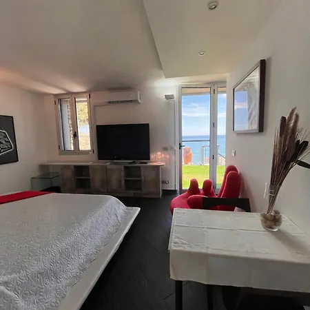 Maison Art Sur La 3*