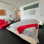 Maison Art Sur La Casa de hóspedes Marina dʼAndora